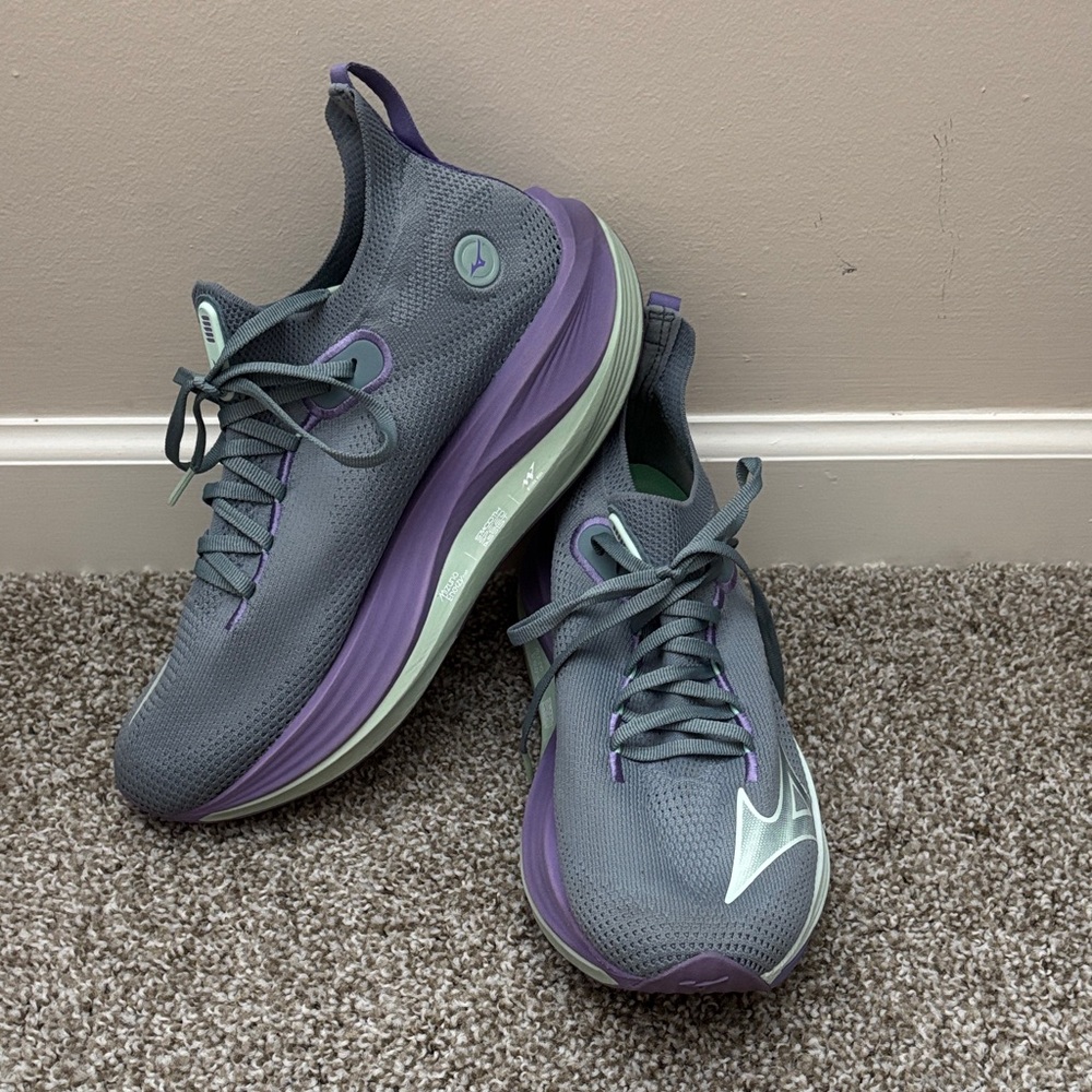 Mizuno Neo Zen Vista race shoes (womens 9.5)